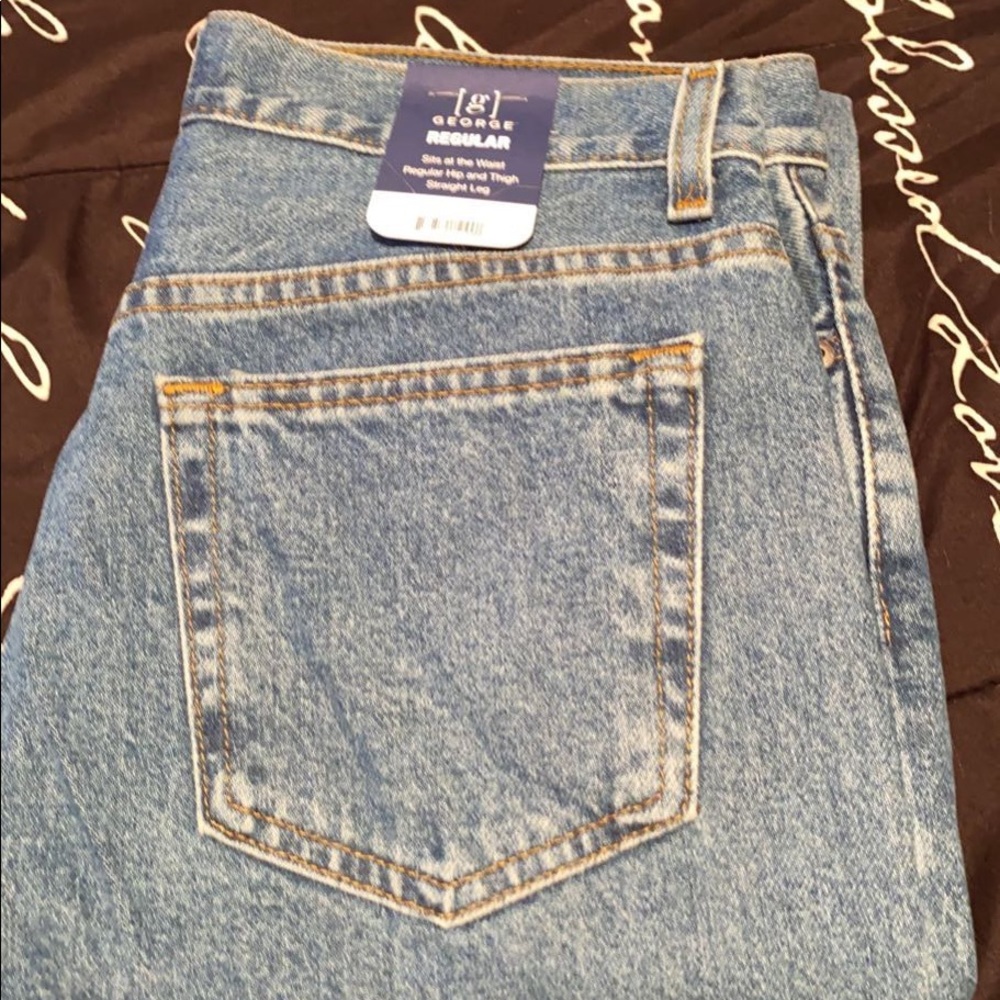 NEW JEANS